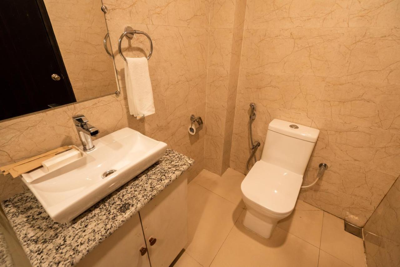 Royale Lalawi Hotel Аиджал Экстерьер фото