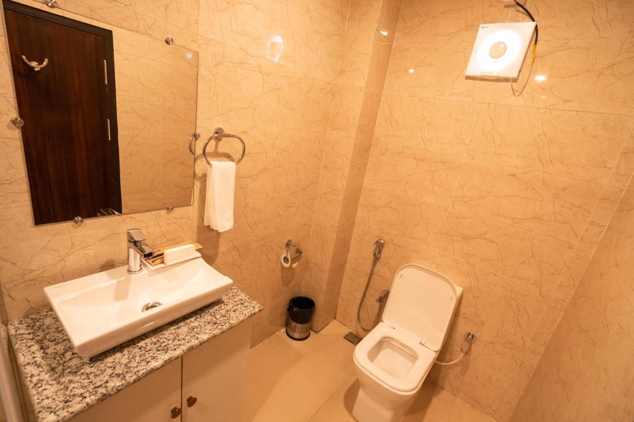 Royale Lalawi Hotel Аиджал Экстерьер фото