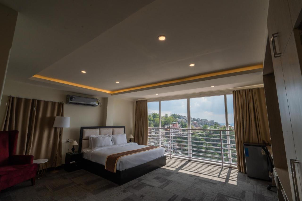 Royale Lalawi Hotel Аиджал Экстерьер фото