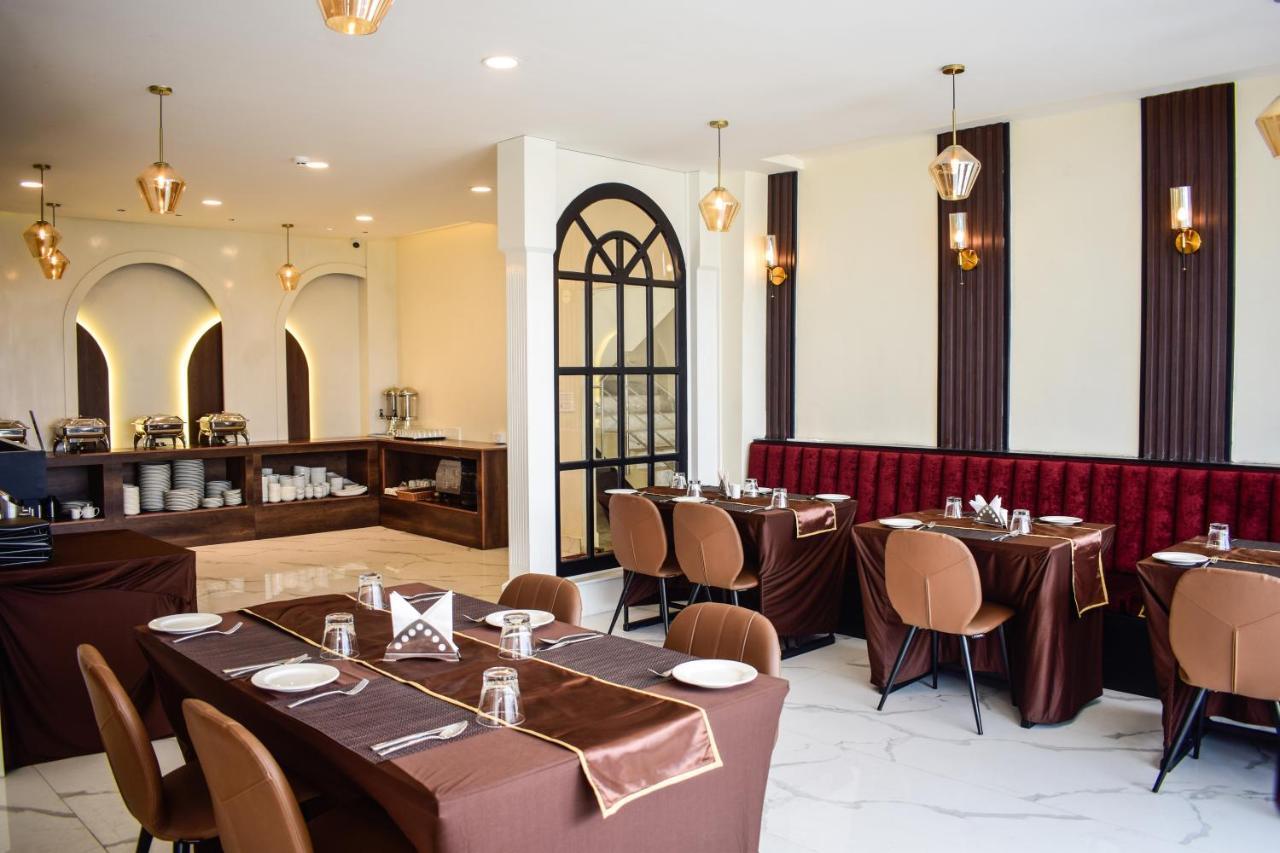Royale Lalawi Hotel Аиджал Экстерьер фото